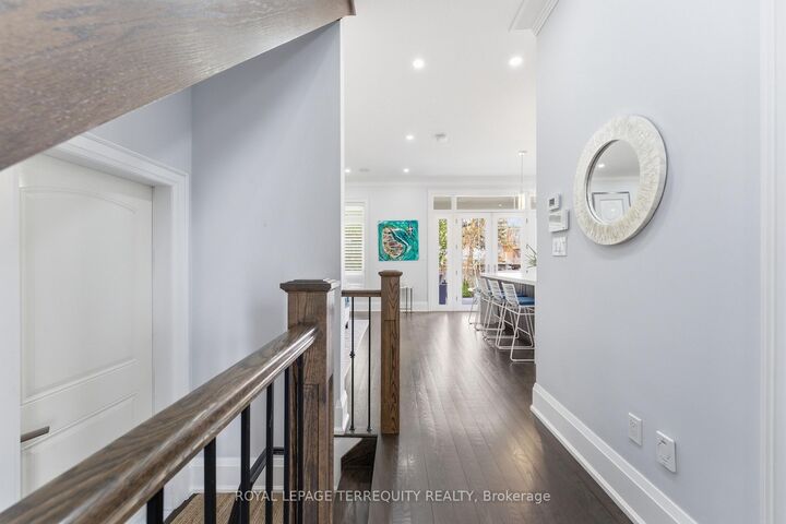Property Photo:  130 Edgecroft Road  ON M8Z 2C3 