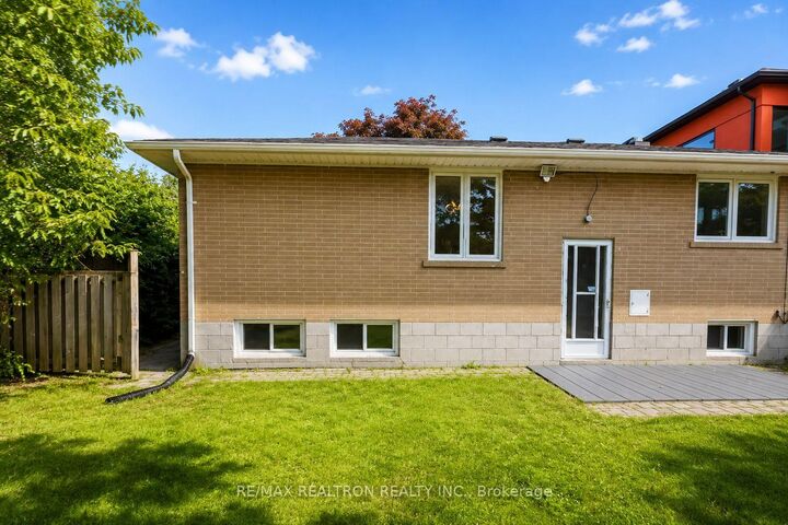 Property Photo: 323 Elmwood Avenue Lower Level ON L4C 1L7