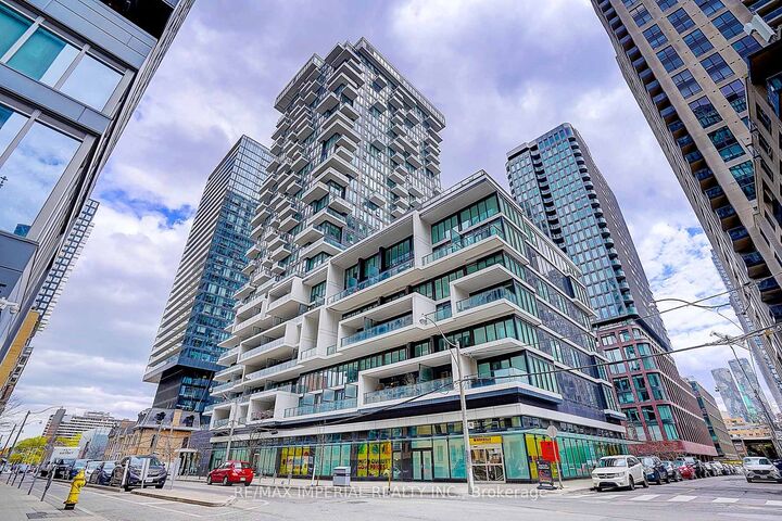 77 Shuter Street 710 — photo 1