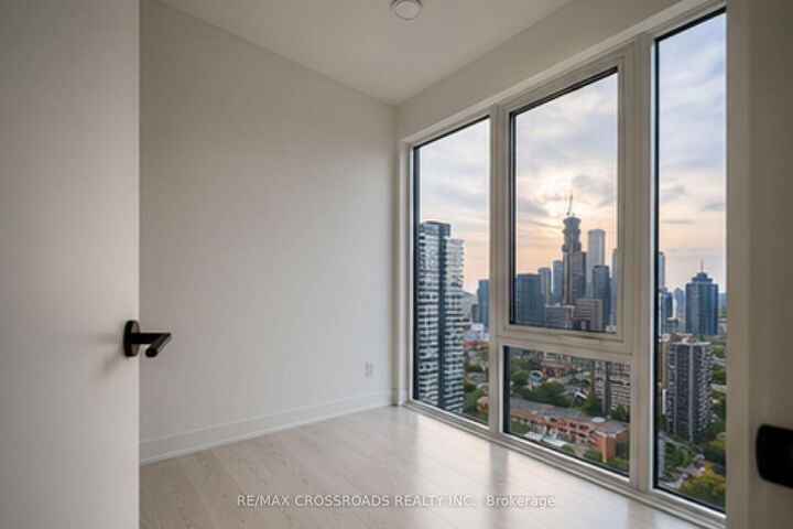 Property Photo: 308 Jarvis Street 3111 ON M5B 2C5