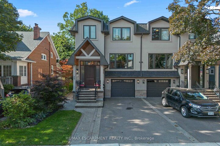 24 Cayuga Avenue — photo 1