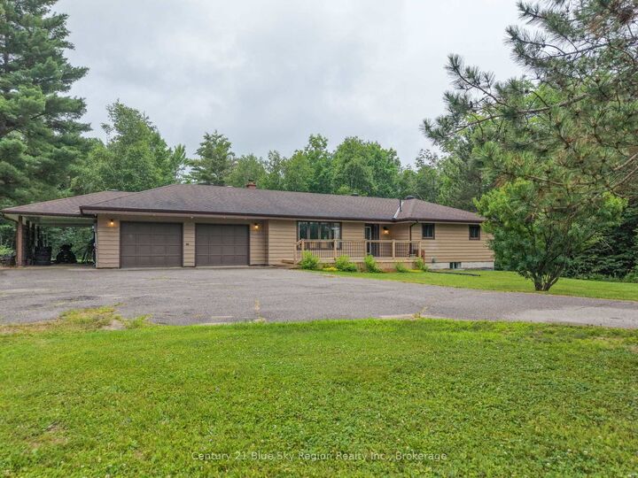Property Photo:  1532 Highway 17 N/A E  ON P0H 2E0 