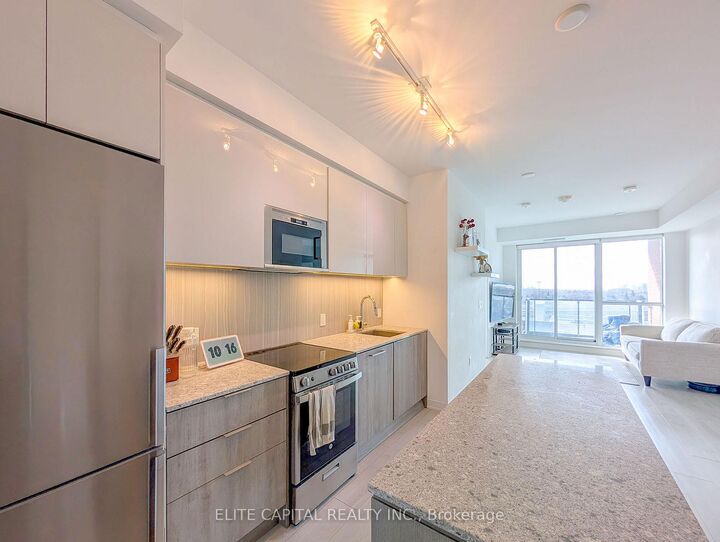 Property Photo: 31 Tippett Road 1010 ON M3H 0C8