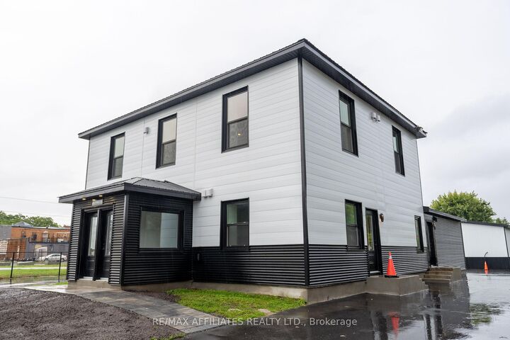 Property Photo: 26 First Street W 101 ON K6J 1B9