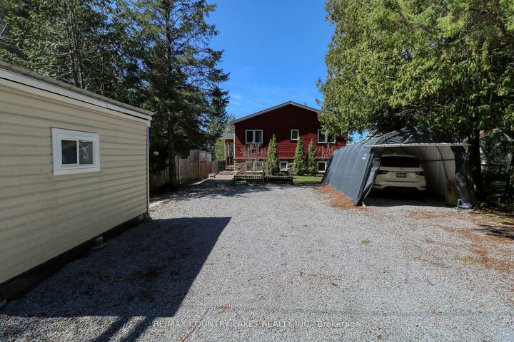 Property Photo: 87 Paradise Road ON K0M 1B0