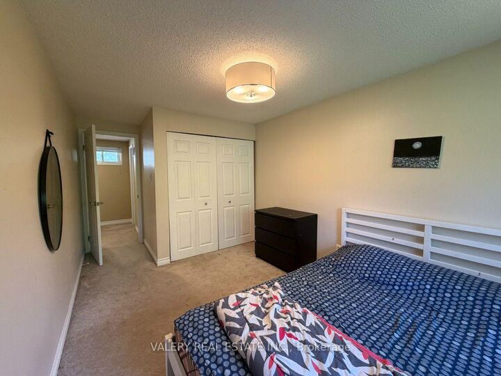 Property Photo:  4662 Kingston Road  ON M1E 4Y7 