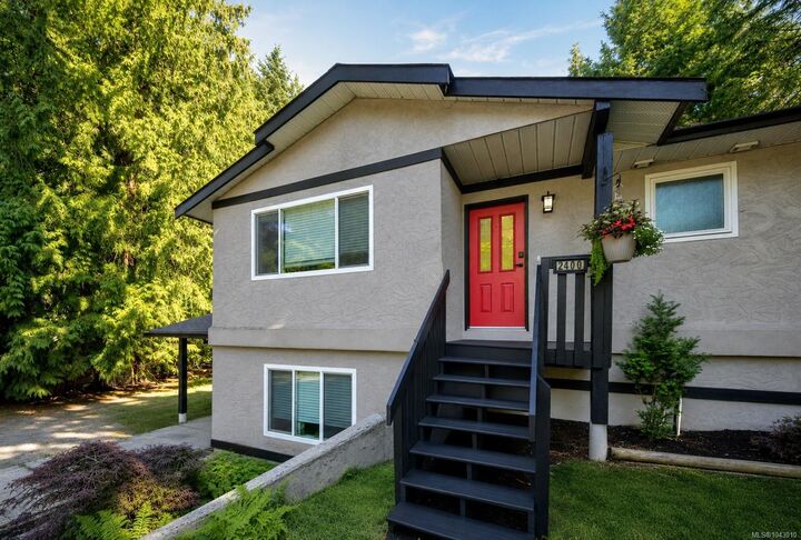 Property Photo: 2400 Ravenhill Rd BC V0R 2W0