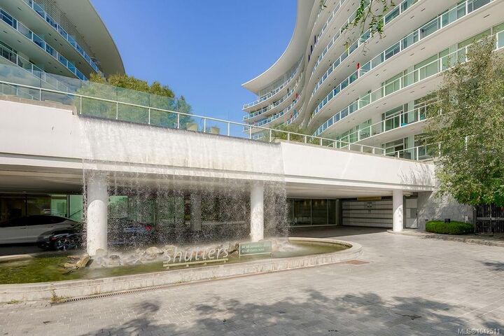 Property Photo:  68 Songhees Rd #518  BC V9A 0A3 