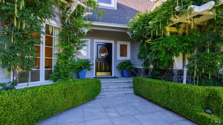 Property Photo: 25 Saddle Lane CA 94947