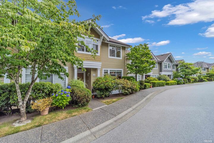 Property Photo: 5298 Oakmount Crescent 25 BC V5H 4S2