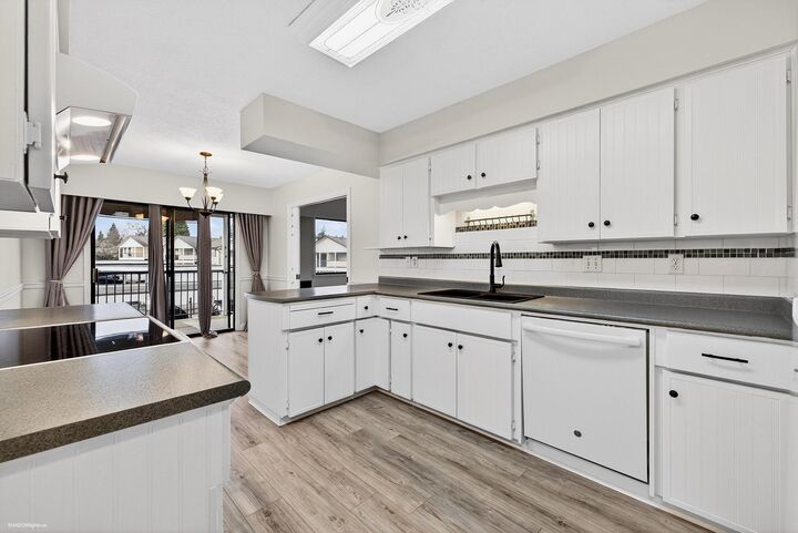 Property Photo:  32959 George Ferguson Way 61  BC V2S 7W9 