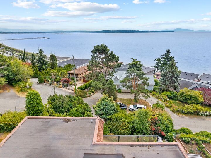 Property Photo: 14471 Magdalen Crescent BC V4B 2W1