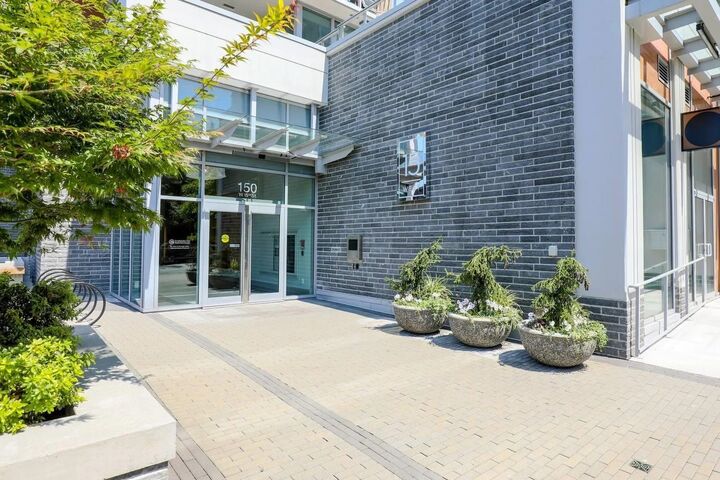 Property Photo: 150 W 15th Street 1602 BC V7M 0C4
