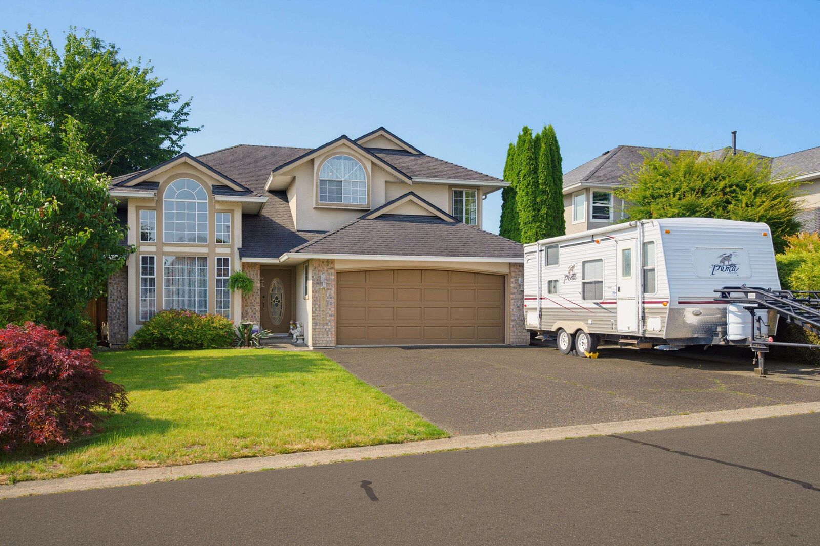 Property Photo: 19128 63 Avenue BC V3S 8G7
