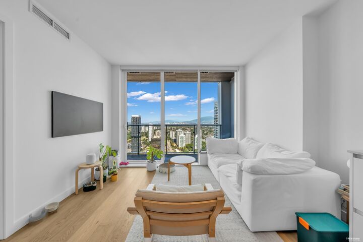 6000 McKay Avenue 3906 — photo 1