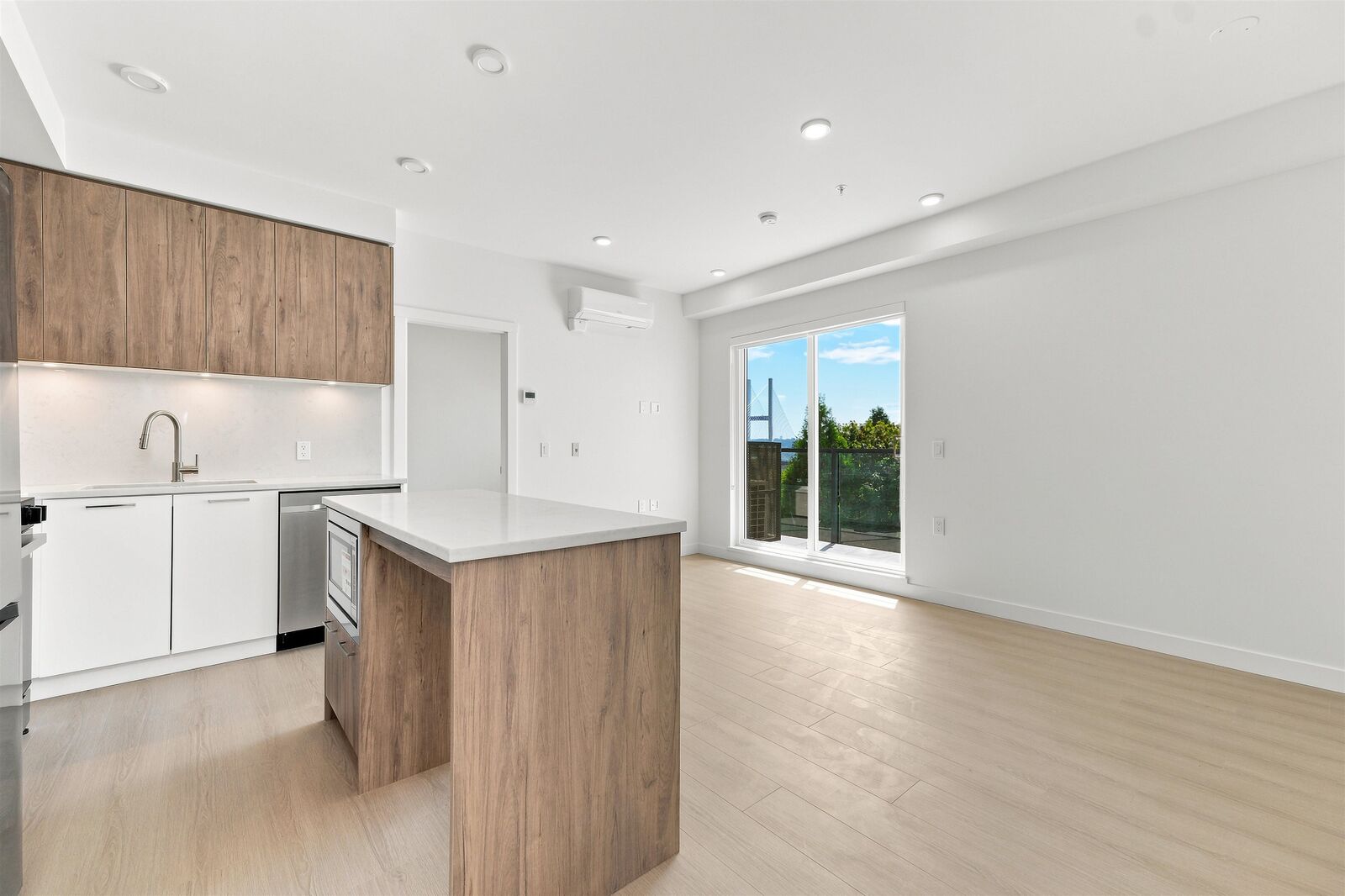 Property Photo:  82 First Street 427  BC V3L 0L8 