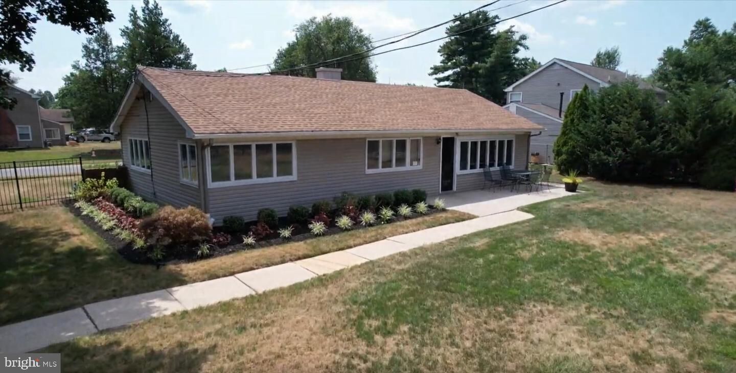 Property Photo: 81 Somerset Drive NJ 08046
