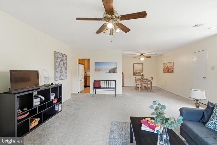 Property Photo: 1401 Raintree Lane 1401 PA 19355