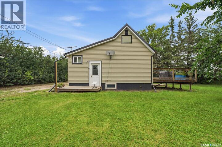 Property Photo: 100 Railway Avenue S SK S0M 1T0