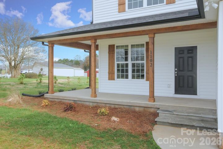 Property Photo: 1096 Startown Road NC 28092