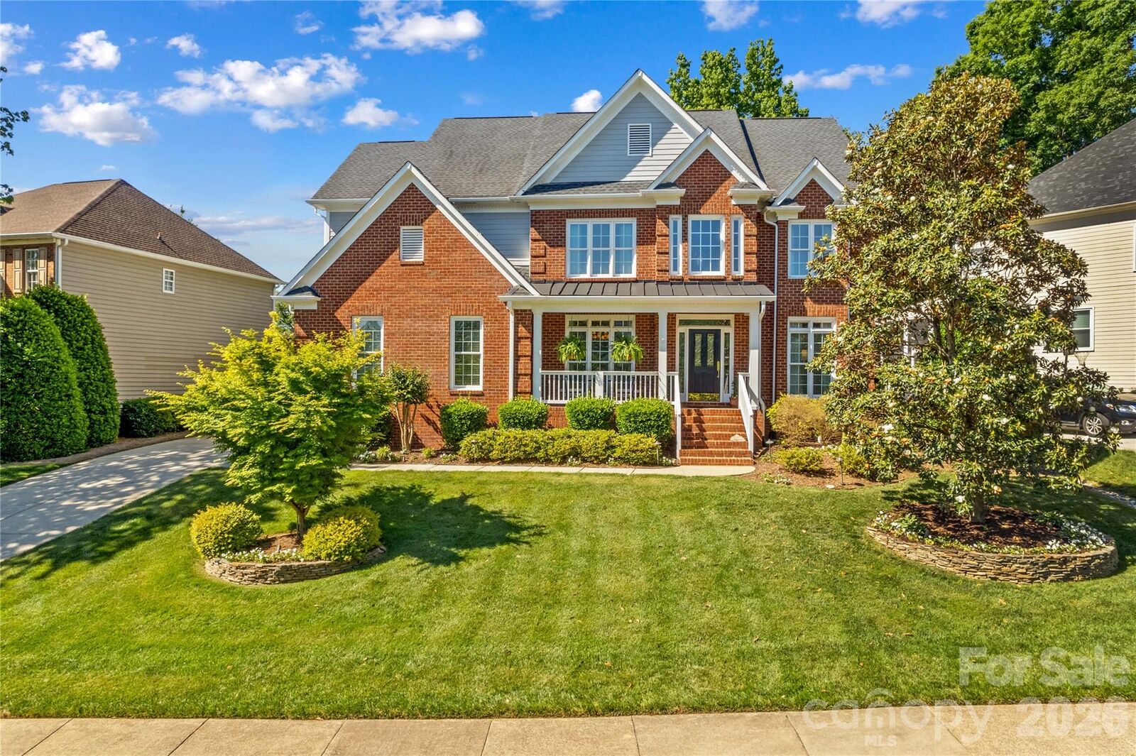 Property Photo: 16203 Northstone Drive NC 28078