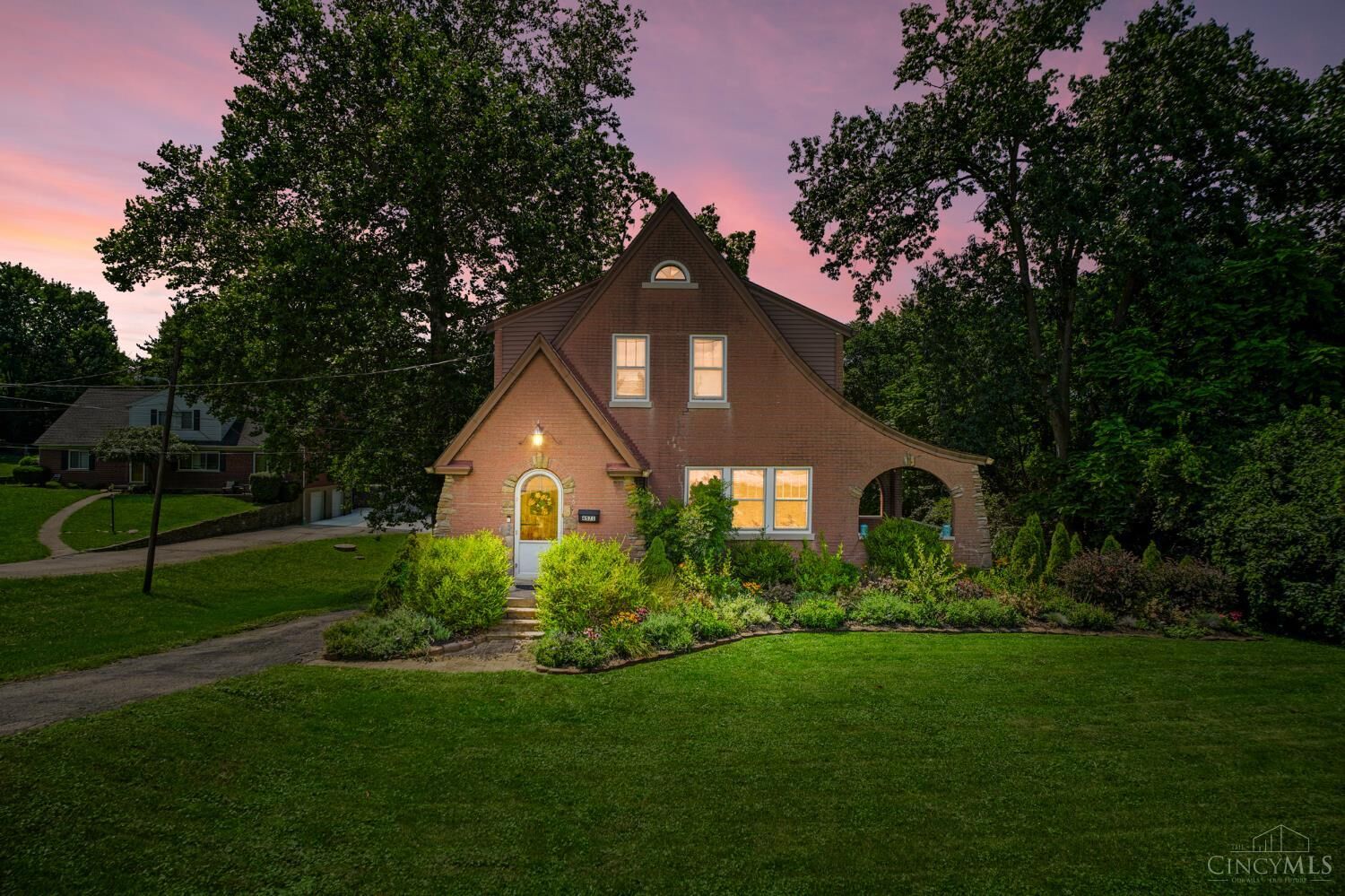 Property Photo: 4571 North Bend Road OH 45211