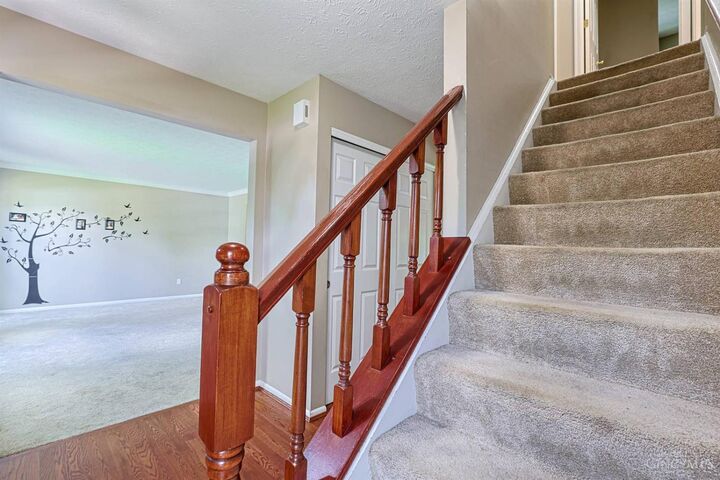 Property Photo: 1168 Meadow Knoll Court OH 45103