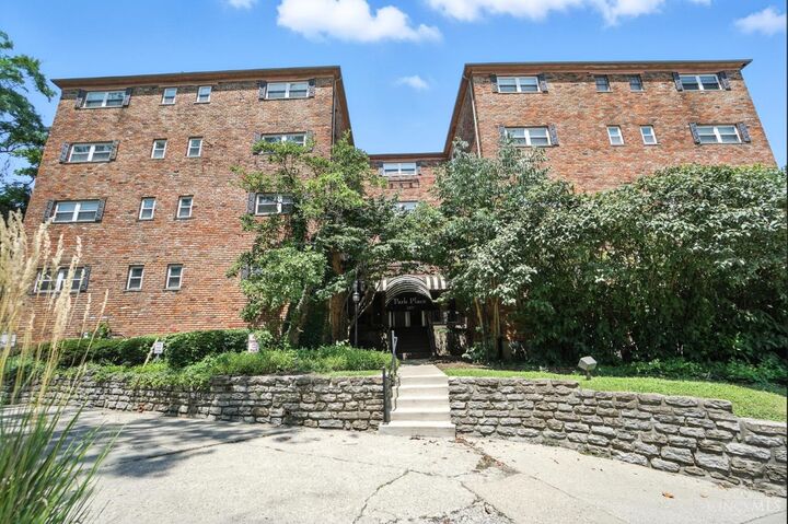 Property Photo: 2270 Madison Road OH 45208