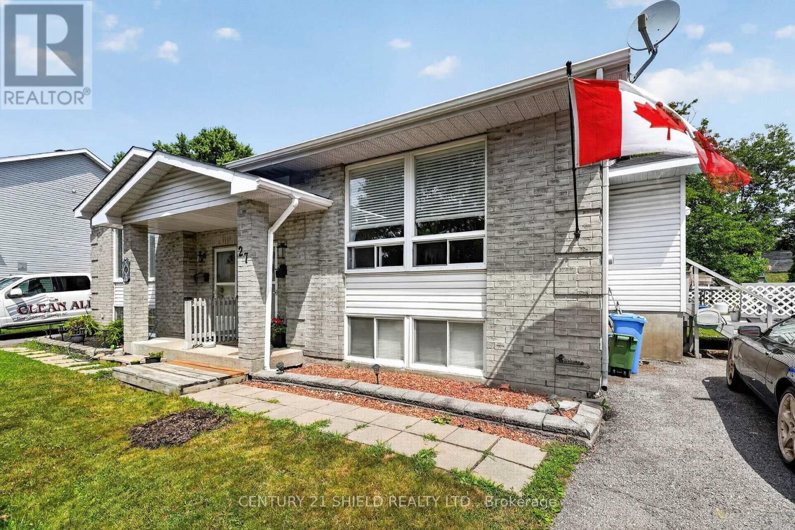 Property Photo:  27 Wellington Street East  ON K6H 6W8 