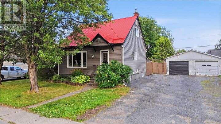 Property Photo:  253 Eighth Avenue  ON P0M 2M0 