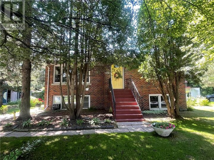 Property Photo: 47 Porter Street ON P3A 1C8