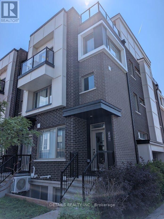 Property Photo:  800 Kiniw Private  ON K1K 5A3 