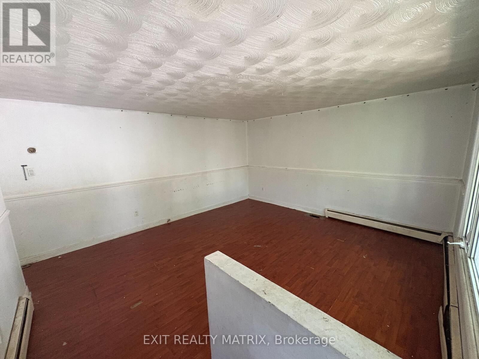 Property Photo: 152 Herbert Street ON K0A 2M0