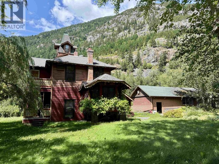 Property Photo:  4233 Mackenzie 20 Highway  BC V0T 1H0 
