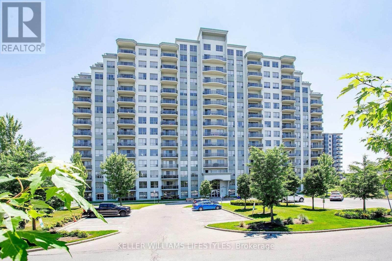 Property Photo:  1030 Coronation Drive 307  ON N6G 0G5 