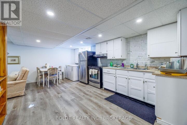 Property Photo:  126 Elma Street  ON L2N 6A2 