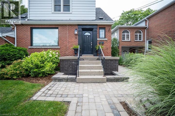 Property Photo:  19 East 34th Street  ON L8V 3W2 