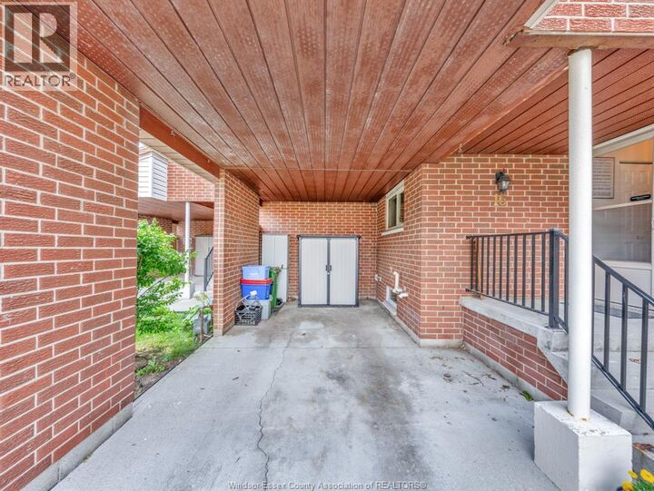Property Photo:  201 Concession 3 16  ON N0R 1G0 