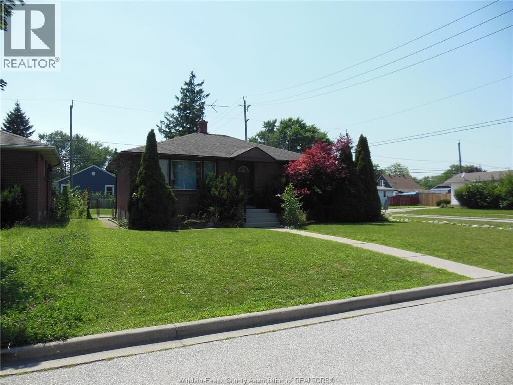 Property Photo: 1105 Harrison ON N9C 3J4