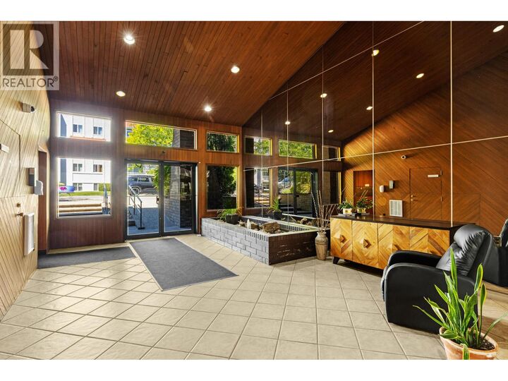 Property Photo: 983 Bernard Avenue 106 BC V1Y 6P7