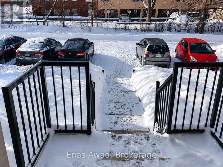 Property Photo: 111 Crichton Street 9 ON K1M 1V8