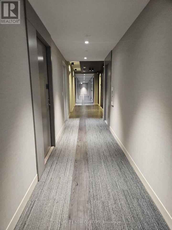 Property Photo: 19 Western Battery Road 3521 ON M6K 0E3