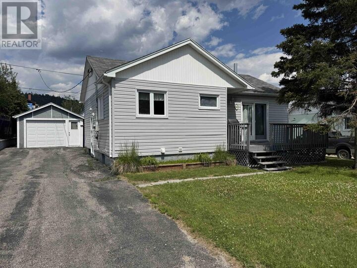 Property Photo: 96 Warbler Dr ON P0T 2C0