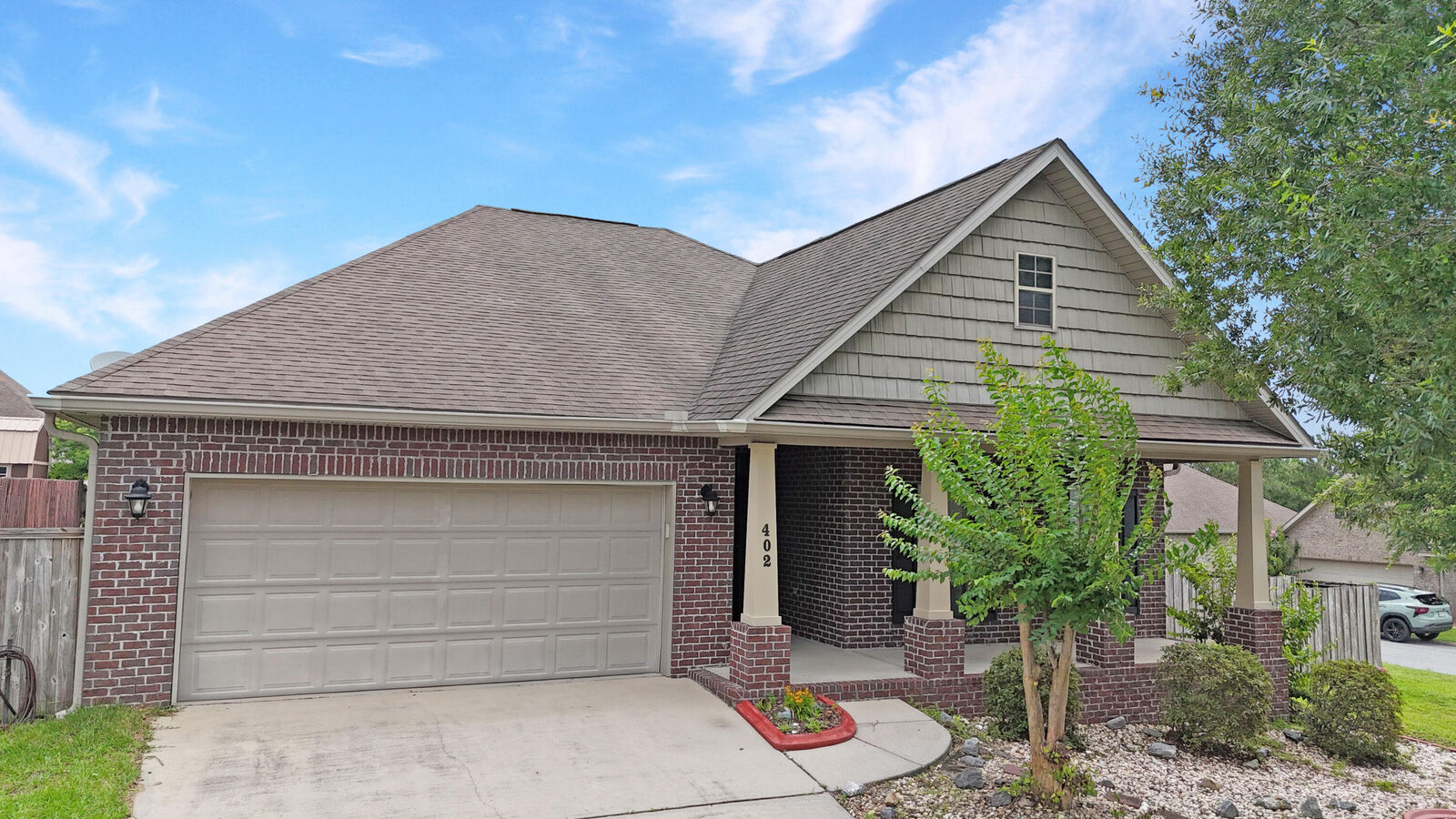 Property Photo: 402 Wych Circle FL 32536