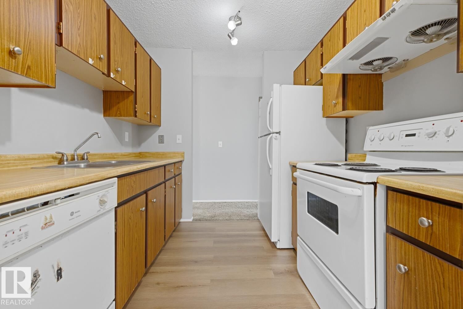 Property Photo: 5514 93A Avenue NW AB T6B 2K7