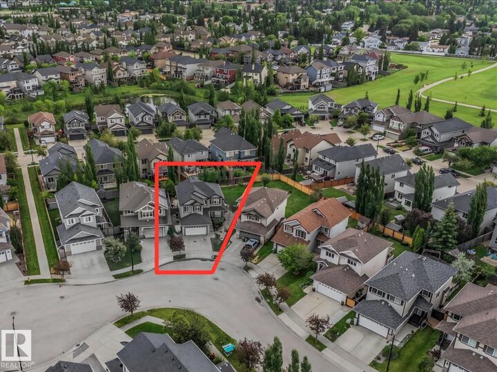 Property Photo: 13 Baie Madelene AB T4X 1K9