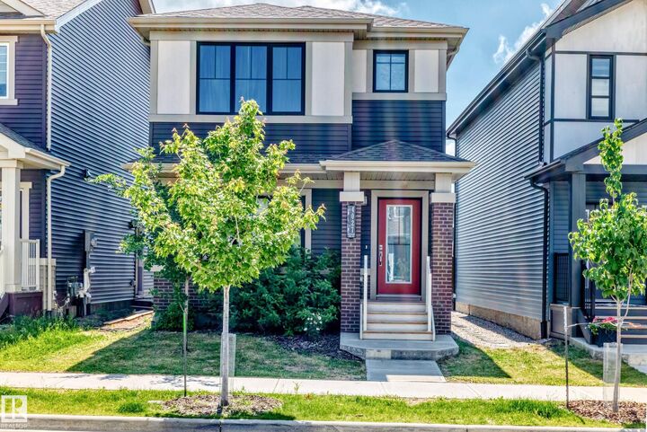 4027 Hawthorn Link SW — photo 1