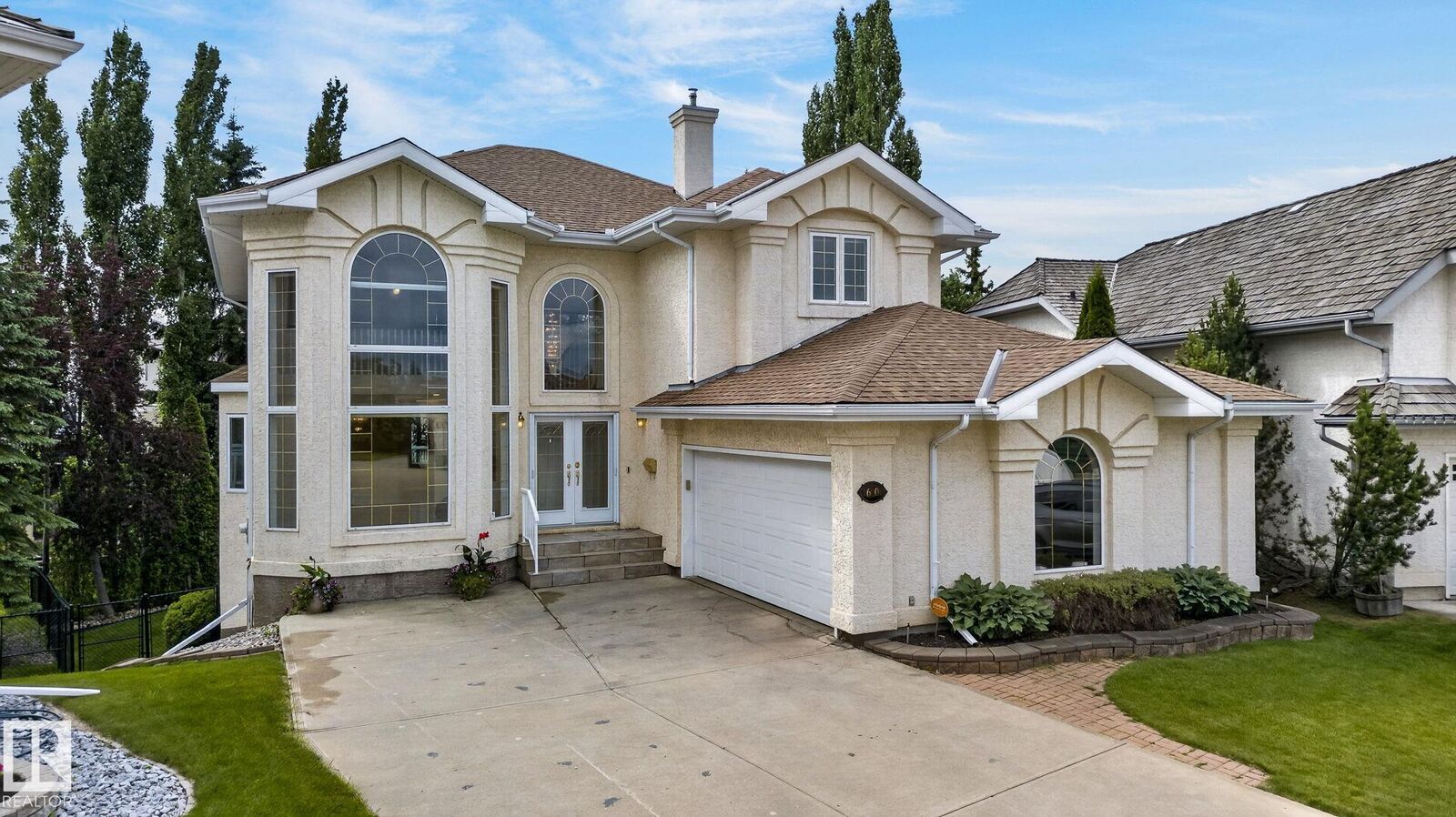 Property Photo:  610 Hunters Close NW  AB T6R 2W2 