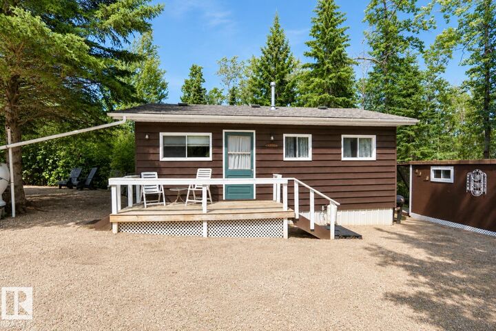 453 11121 Township Road 595 — photo 1