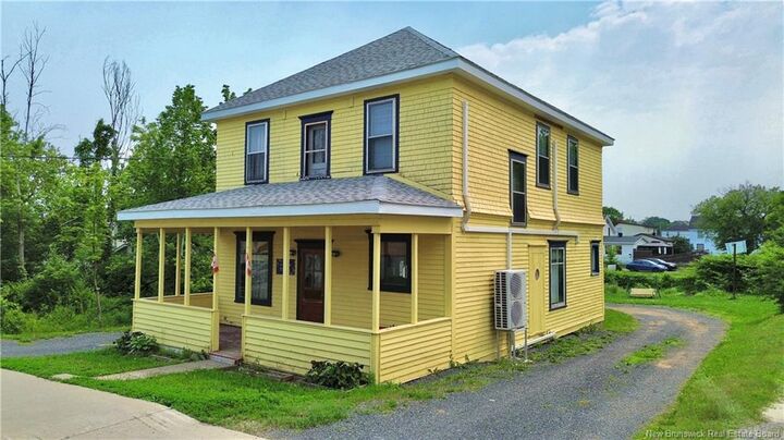Property Photo: 539 Queen St NB E2A 2J8